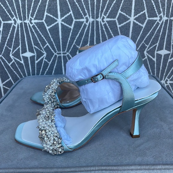 NWT Badgley Mischka Kate Strap Sandal Size 5.5 - Picture 2 of 16